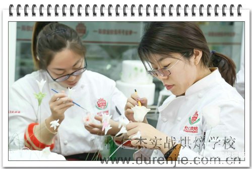 到杭州杜仁杰学西点蛋糕 让甜蜜无处不在