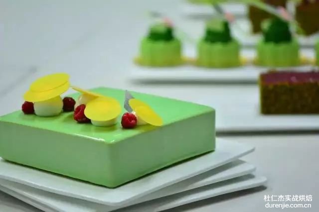 慕斯蛋糕（Mousse Cake）