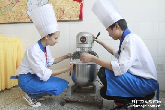 网易转载:西点何以如此受追捧? 西点蛋糕这一行真不错